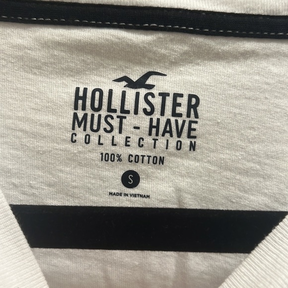 Men’s Hollister T Shirt - Picture 2 of 3